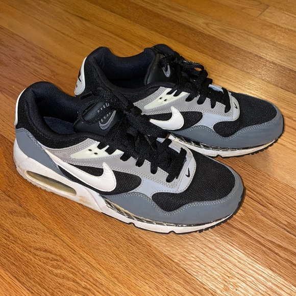 Nike Shoes - Nike AIR  size 8